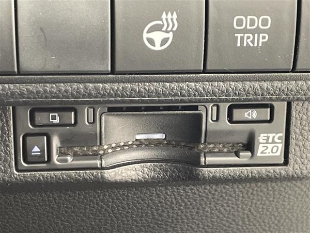 Toyota COROLLA TOURING 2023 7717041-18