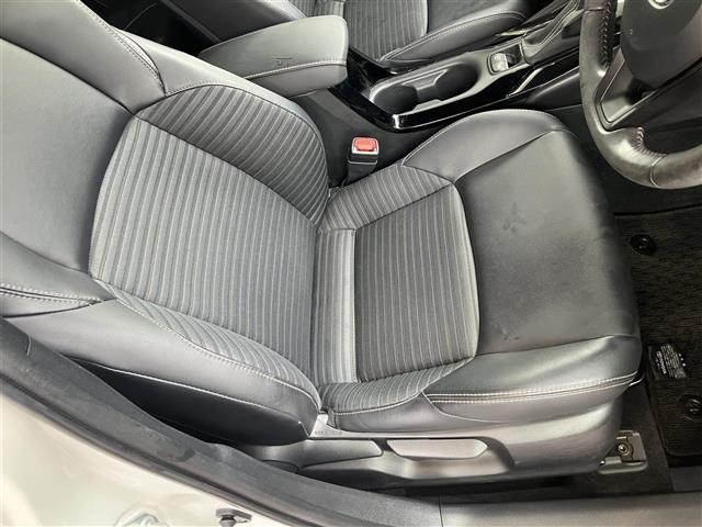 Toyota COROLLA TOURING 2019 7717120-17