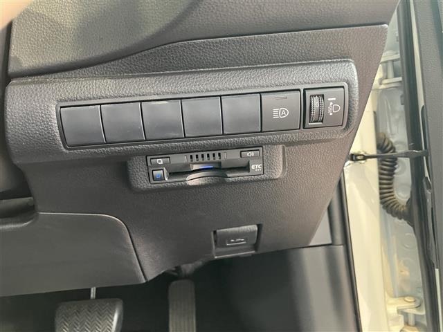 Toyota COROLLA TOURING 2019 7717120-26