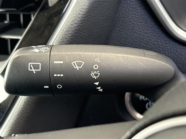 Toyota COROLLA TOURING 2023 7717128-11