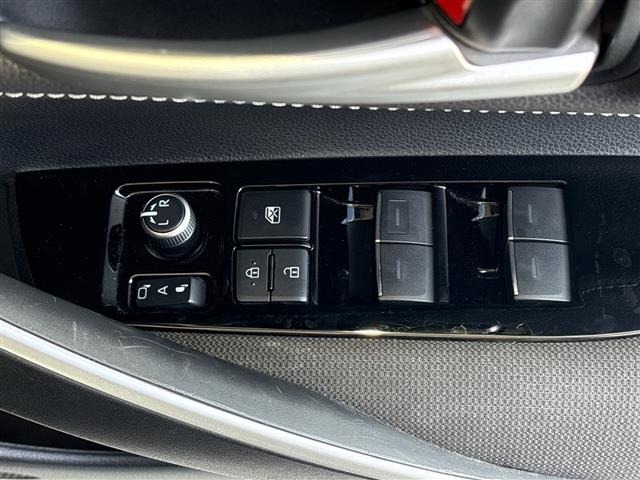 Toyota COROLLA TOURING 2023 7717128-9