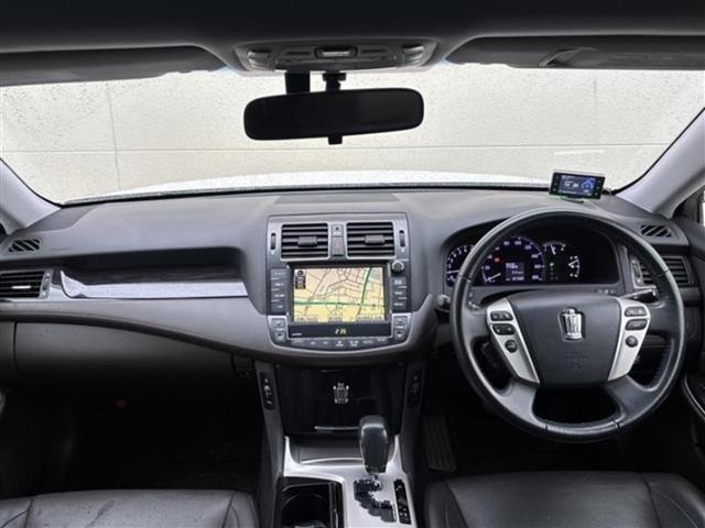 Toyota CROWN 2010 7726876-1