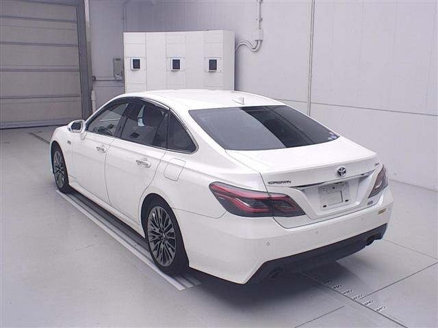 Toyota CROWN 2018 7727020-1