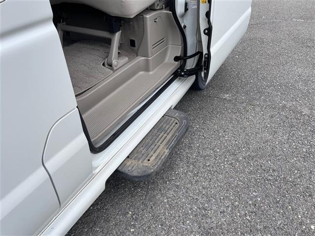 Suzuki EVERY WAGON 2013 7728367-1