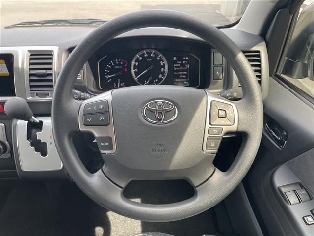 Toyota HIACE WAGON 2025 7716232-15