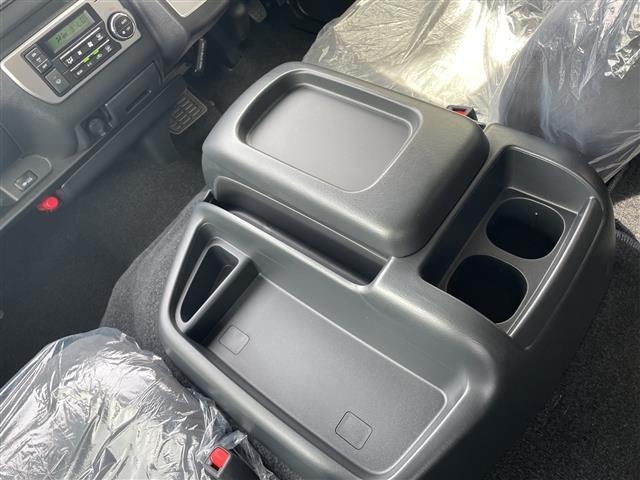 Toyota HIACE WAGON 2025 7716232-21