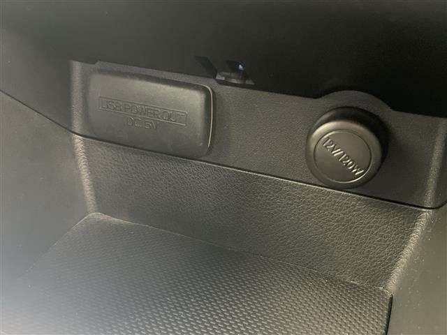 Subaru LEVORG 2017 7718485-12