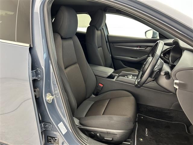 Mazda MAZDA3 2021 7721436-11