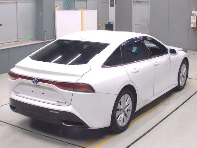 Toyota Mirai 2022 7731877-1