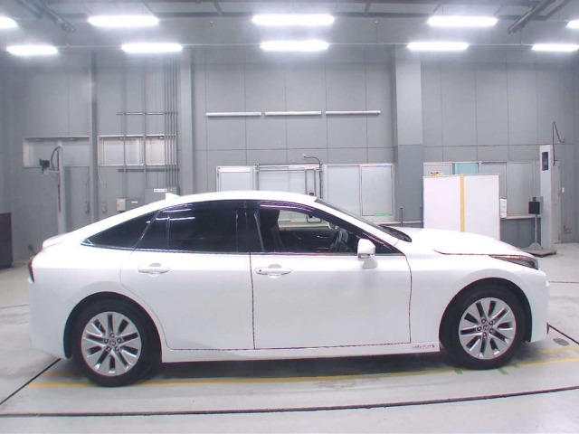 Toyota Mirai 2022 7731877-3