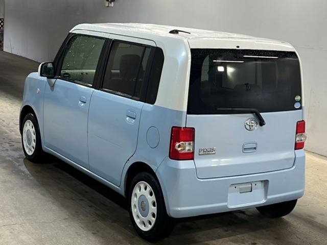 Toyota PIXIS SPACE 2015 7717001-1