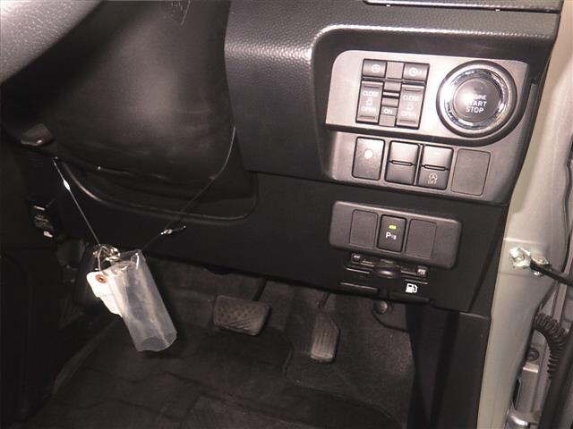 Toyota ROOMY 2021 7732007-8