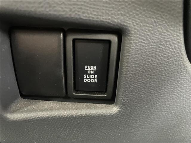 Nissan ROOX 2009 7718967-18