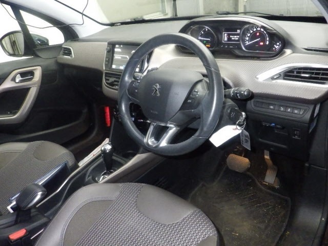 Peugeot 2008 2014 7736908-3