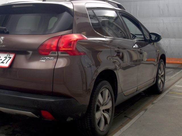 Peugeot 2008 2014 7736908-5
