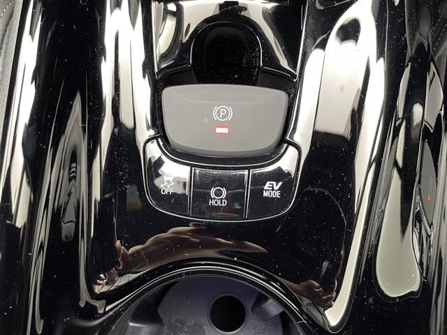 Toyota C-HR 2023 7738898-11