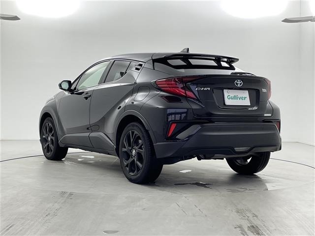 Toyota C-HR 2023 7738898-13