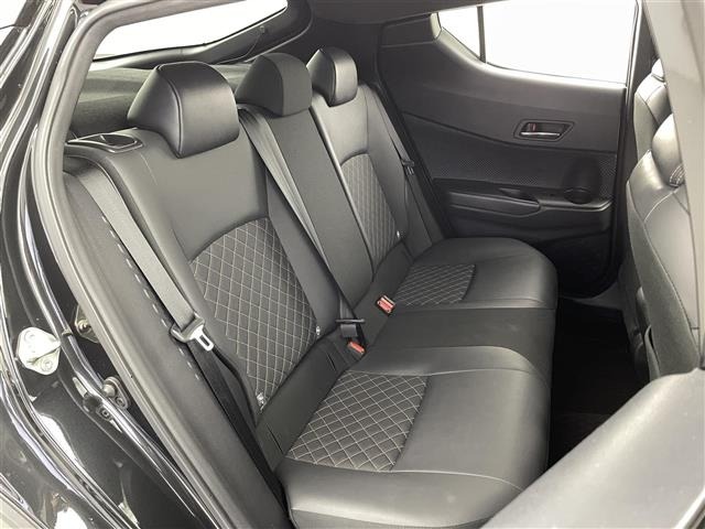 Toyota C-HR 2023 7738898-4
