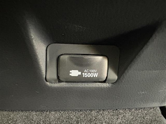 Toyota CAMRY 2024 7739980-11