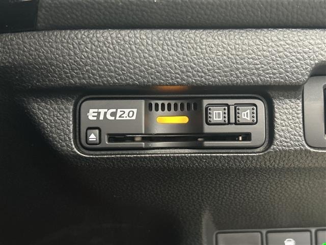 Honda CIVIC 2022 7737906-4