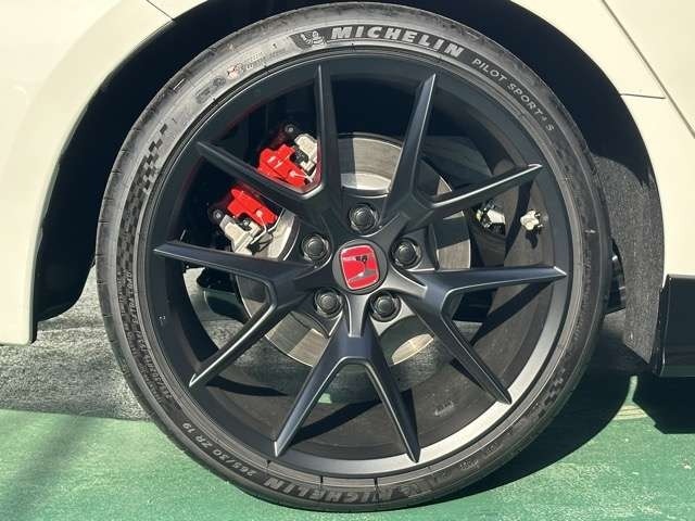 Honda CIVIC 2025 7737947-10