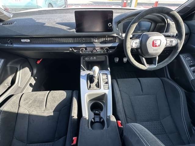 Honda CIVIC 2025 7737947-4
