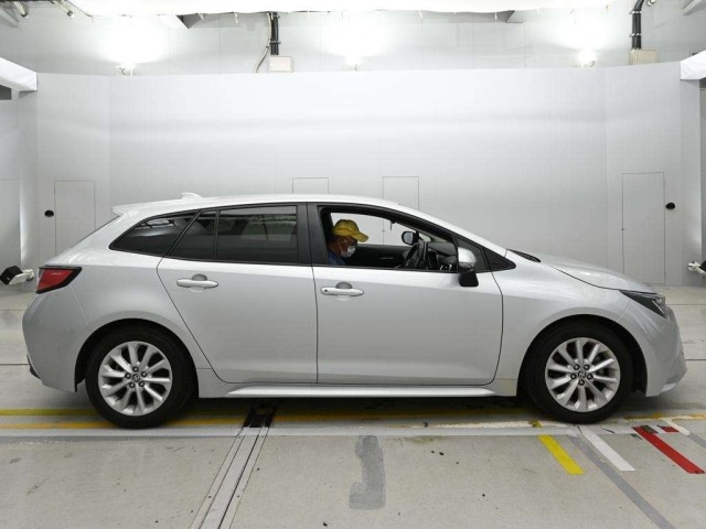 Toyota COROLLA TOURING 2022 7743219-3