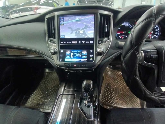Toyota CROWN 2014 7745043-11