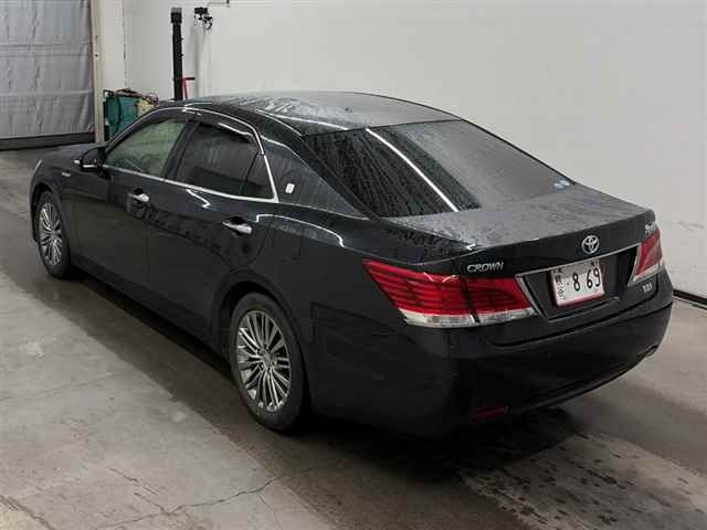 Toyota CROWN 2015 7745046-1