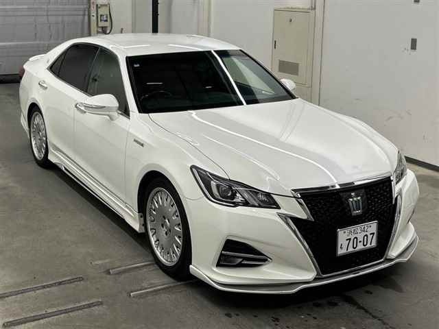 Toyota CROWN 2016 7745048-0