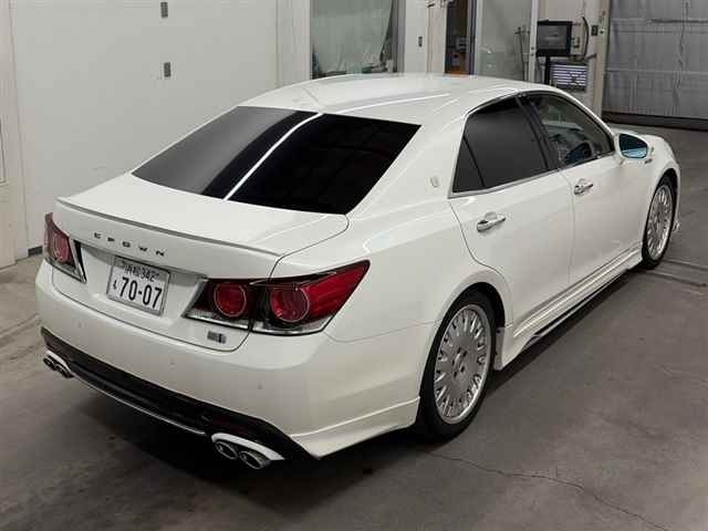 Toyota CROWN 2016 7745048-5