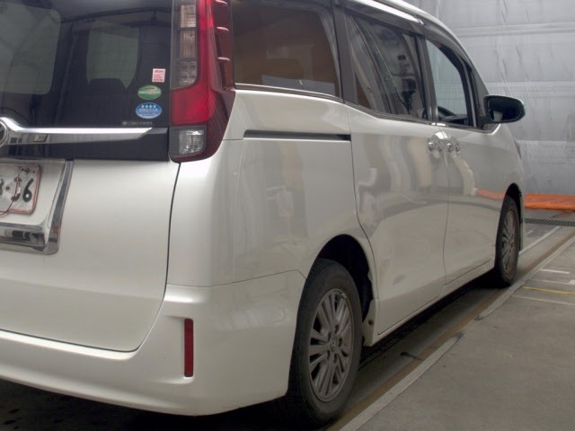 Toyota ESQUIRE 2015 7742635-5