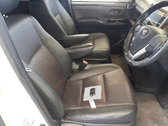 Toyota ESQUIRE 2017 7742687-8