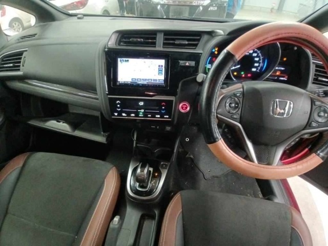 Honda FIT 2017 7741317-11