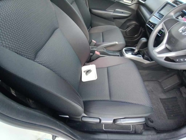 Honda FIT 2019 7741319-10