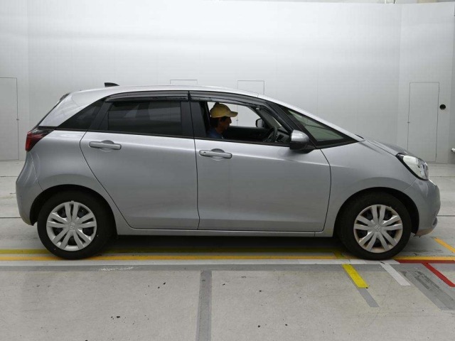 Honda FIT 2024 7741331-3