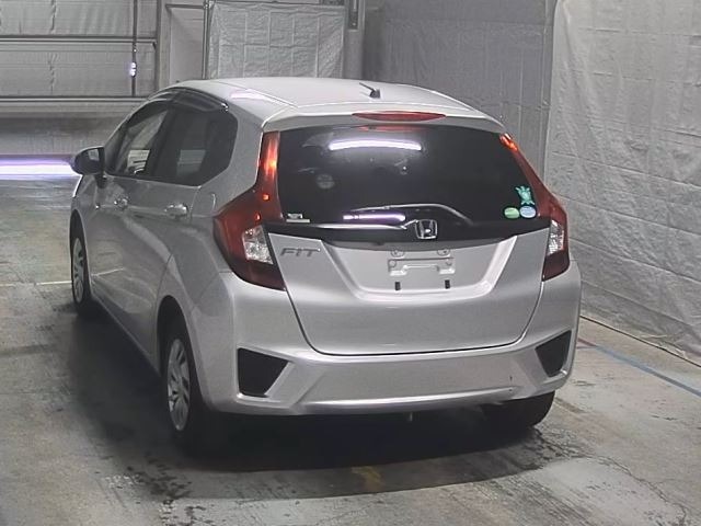 Honda FIT 2016 7741333-8
