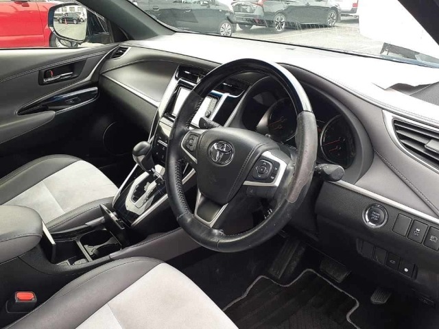 Toyota HARRIER 2016 7744675-9