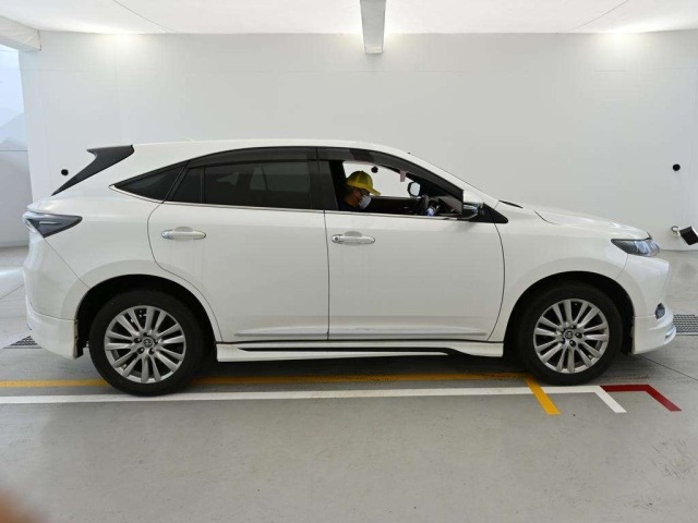 Toyota HARRIER 2017 7744709-3