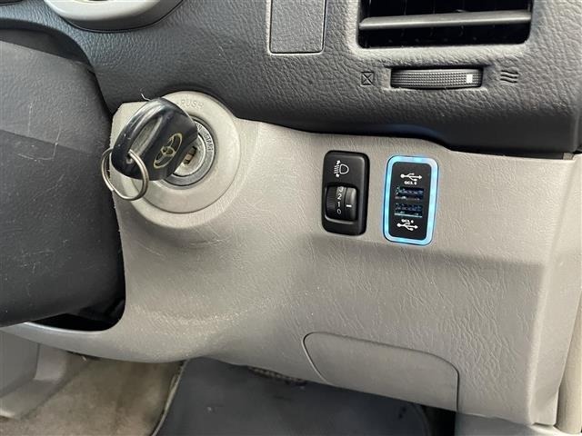 Toyota HILUX SURF 2005 7739060-6
