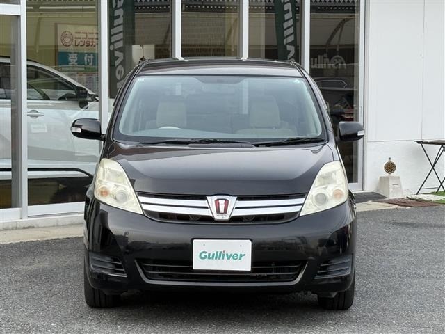 Toyota ISIS 2013 7732590-17