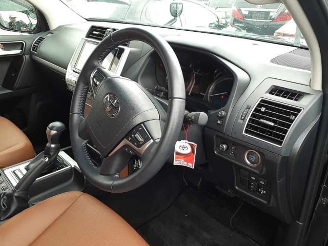 Toyota LAND CRUISER PRADO 2022 7741938-9