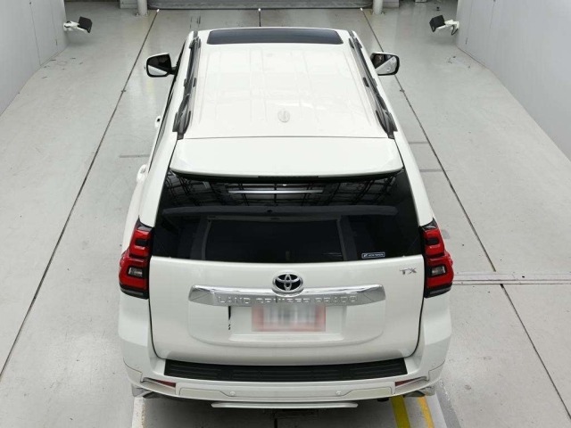 Toyota LAND CRUISER PRADO 2023 7741974-8