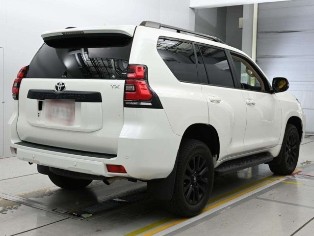 Toyota LAND CRUISER PRADO 2023 7741975-1