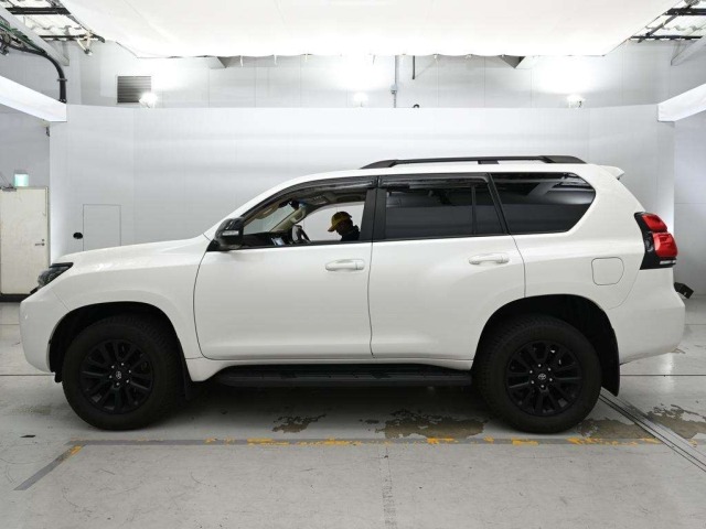 Toyota LAND CRUISER PRADO 2022 7742002-4