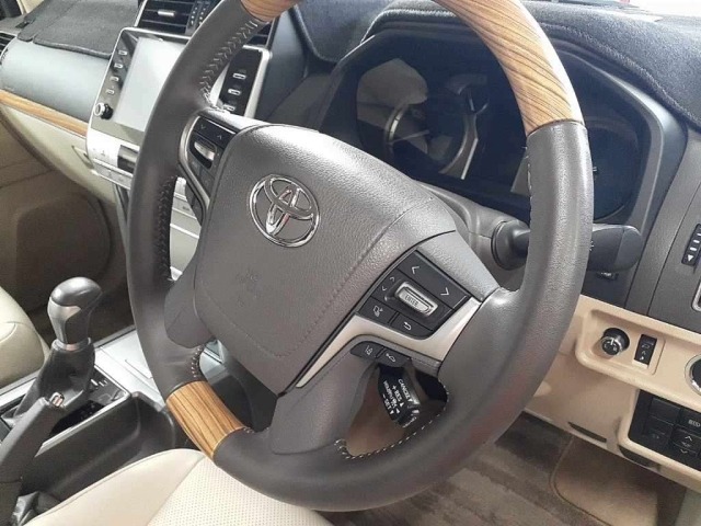 Toyota LAND CRUISER PRADO 2022 7742002-9