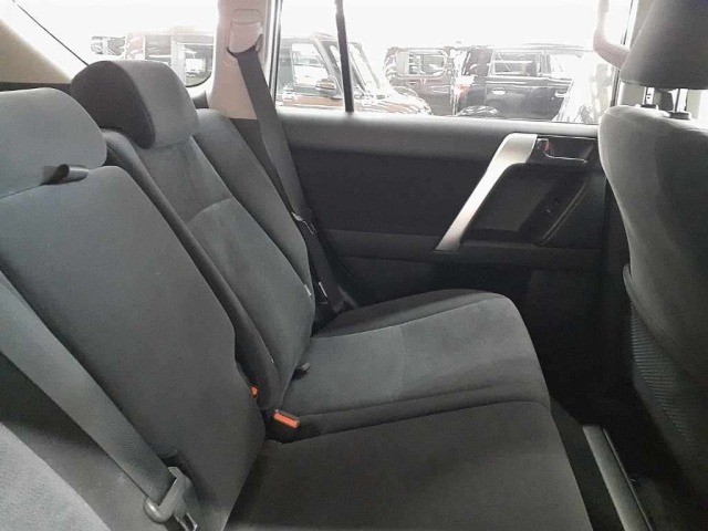 Toyota LAND CRUISER PRADO 2018 7742003-11