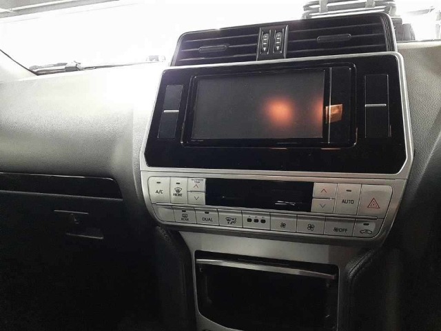 Toyota LAND CRUISER PRADO 2018 7742003-12