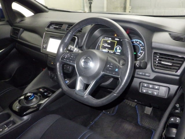 Nissan LEAF 2017 7740647-3