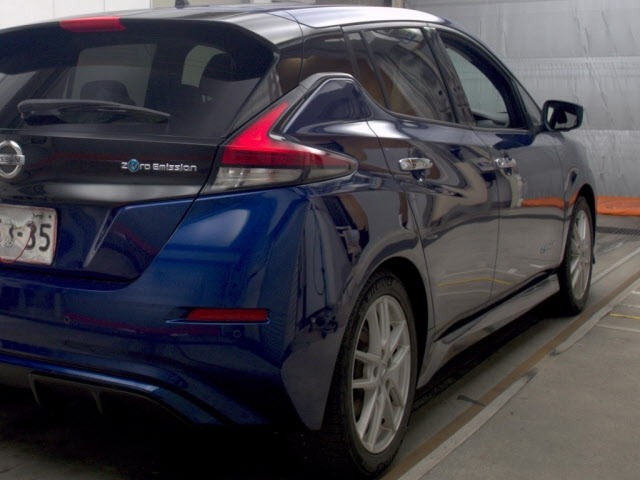 Nissan LEAF 2017 7740647-5